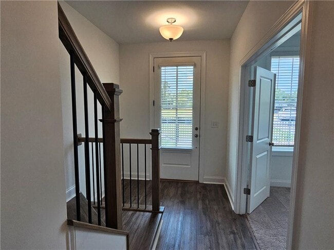 Building Photo - 500 Healy Dr