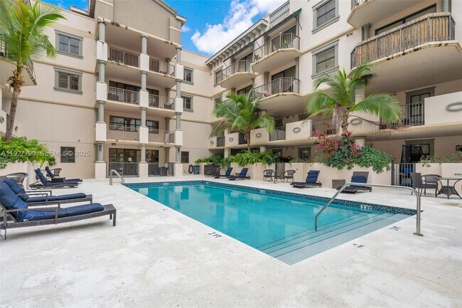 Building Photo - 1650 Galiano St