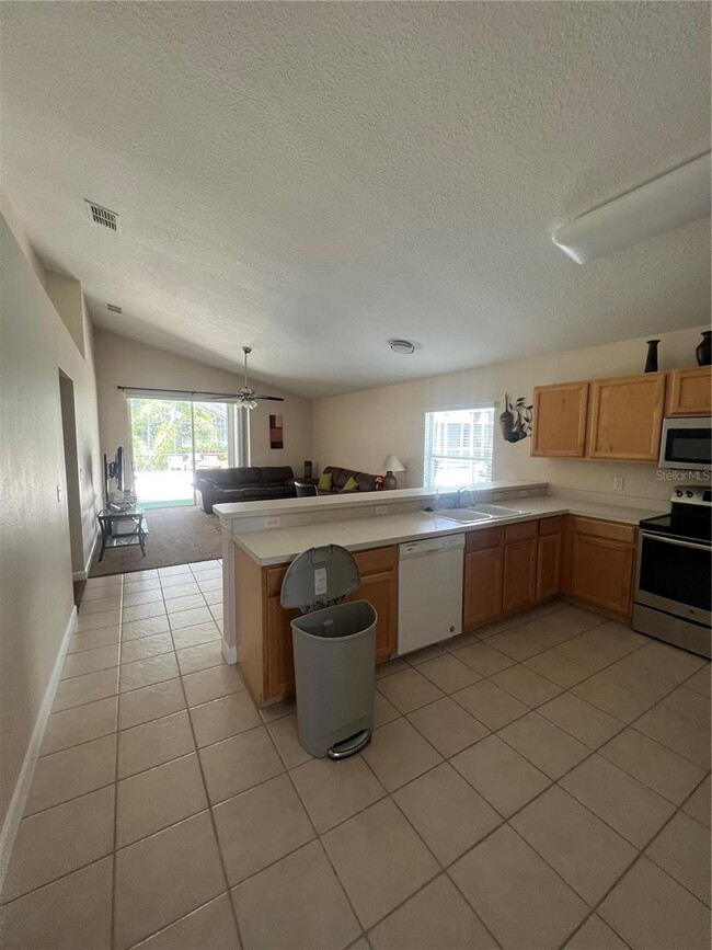 Building Photo - 321 Troon Cir