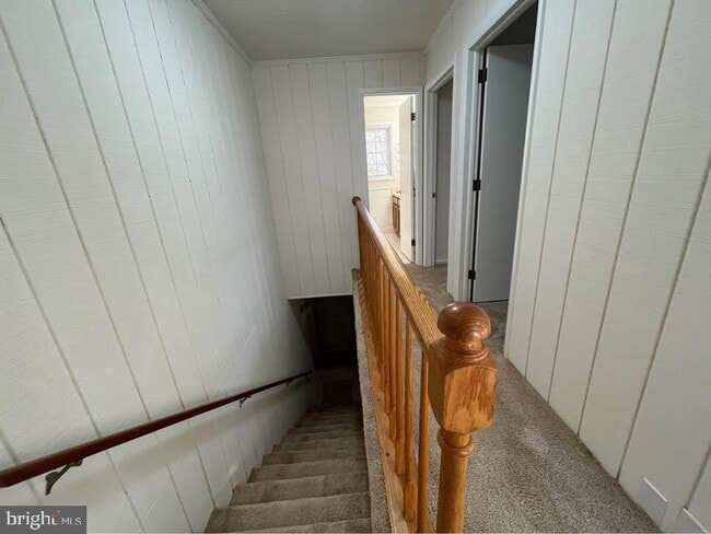 Building Photo - 384 Peach Orchard Rd