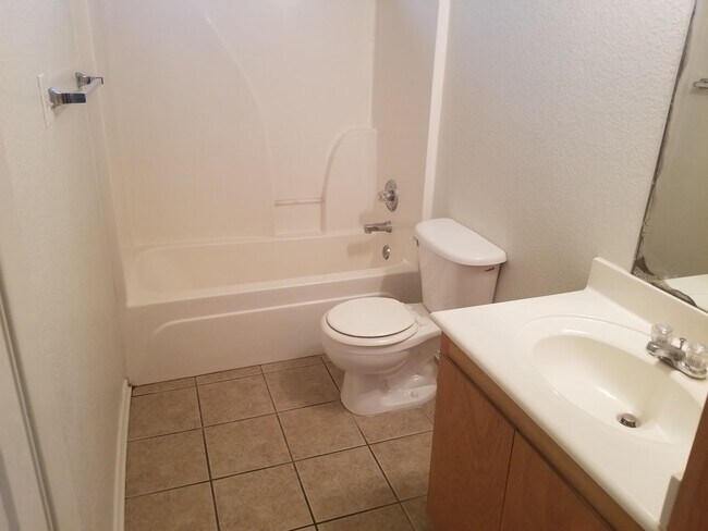 Building Photo - 312 Jeff Gordon Dr