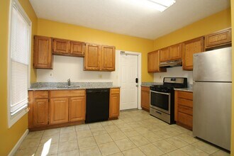 Building Photo - 324 Winthrop Ave