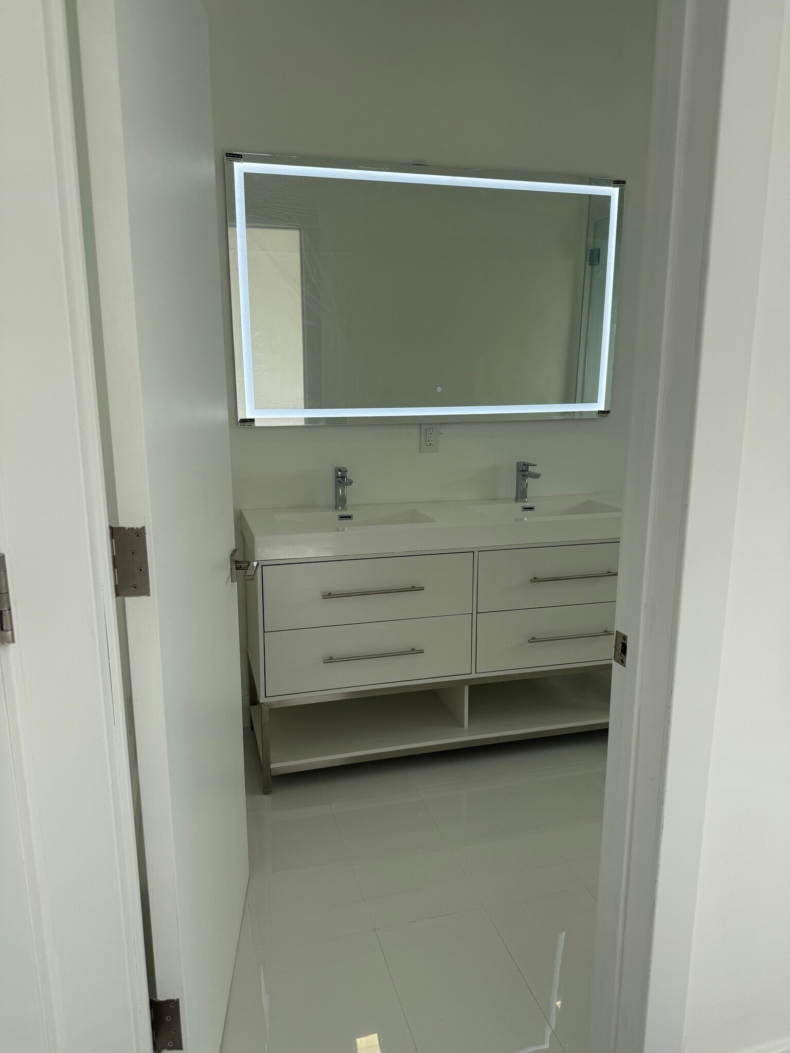 Primary Bath - 340 NE 125th St