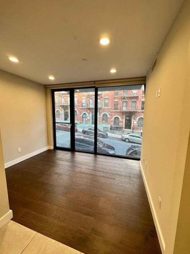Building Photo - 1 bedroom in New York NY 10029