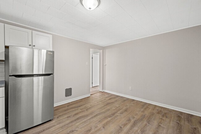 Building Photo - 47 Mainsgate St