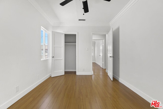 Building Photo - 10823 Cantara St