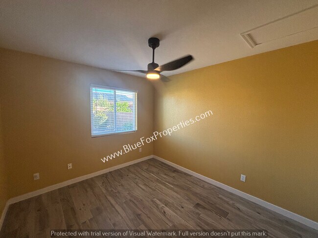 Building Photo - 2570 W Camino Del Grijalva