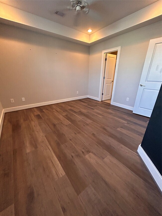 Building Photo - 211 Milby St