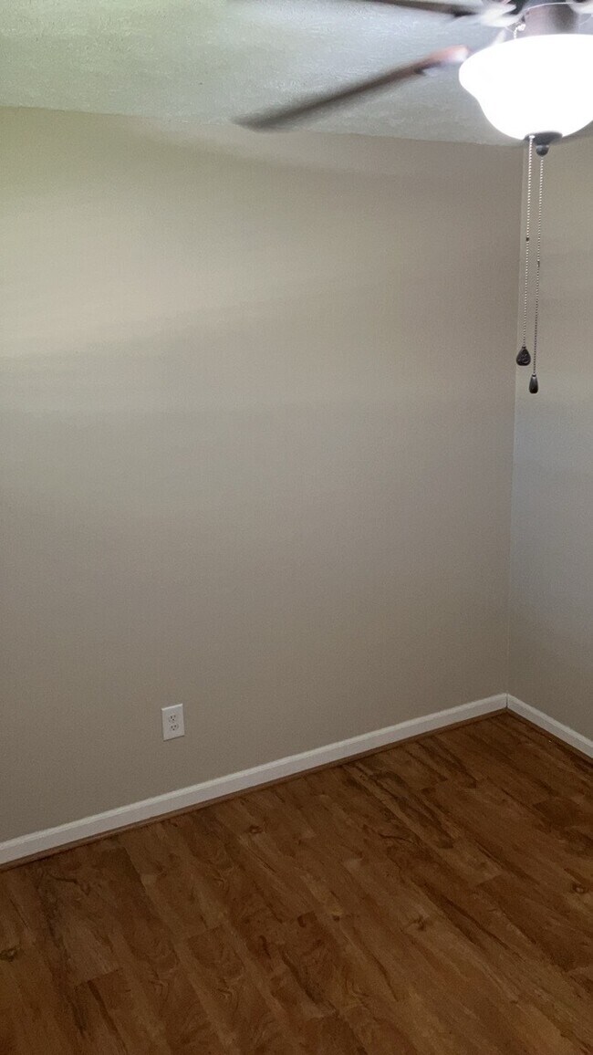 Building Photo - 6045 Ansbury Dr