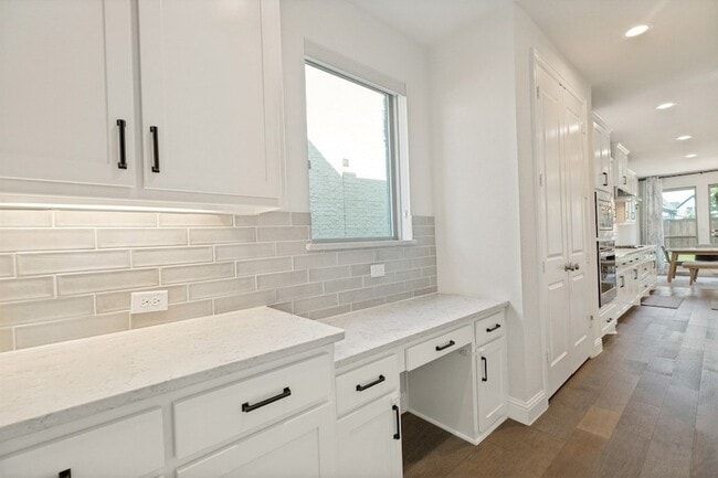 Building Photo - 4241 Mill Pond Dr