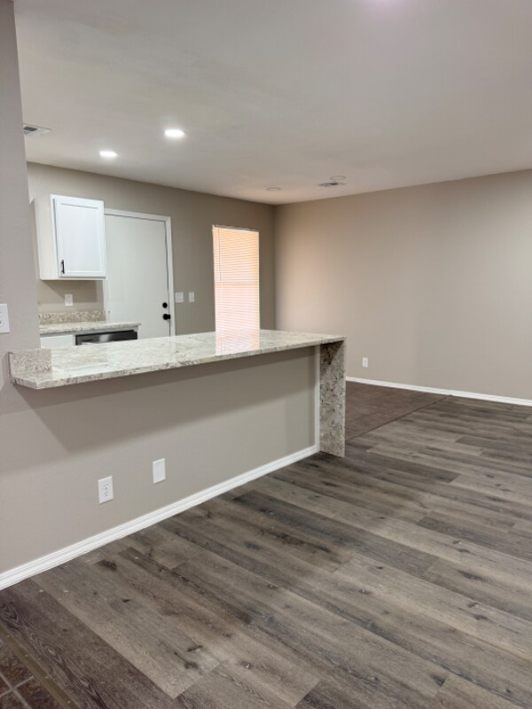 Building Photo - 6128 S Madison Pl