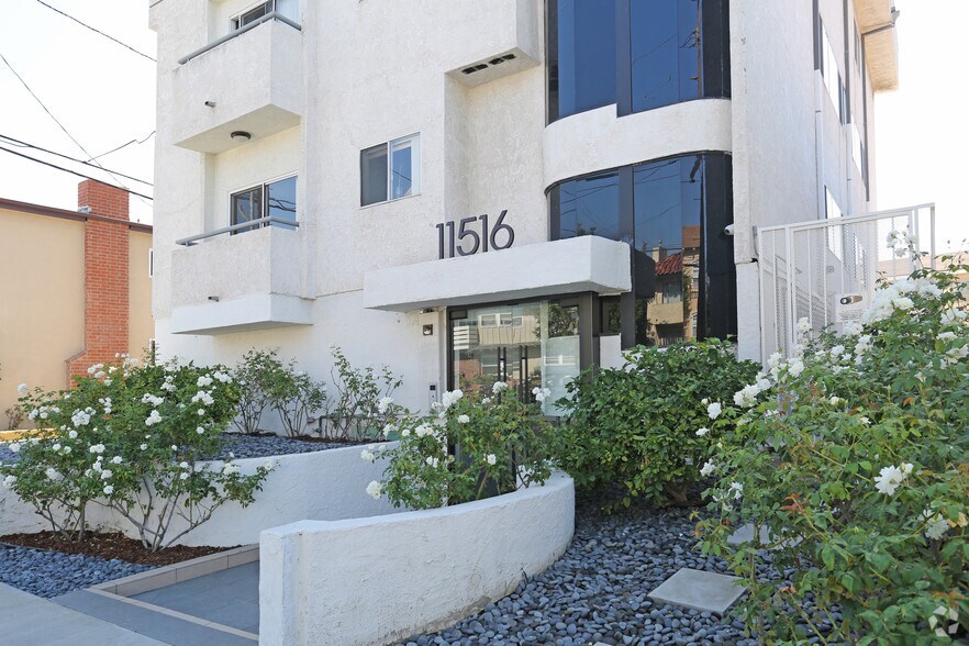 Building Photo - 11516 Ohio Ave