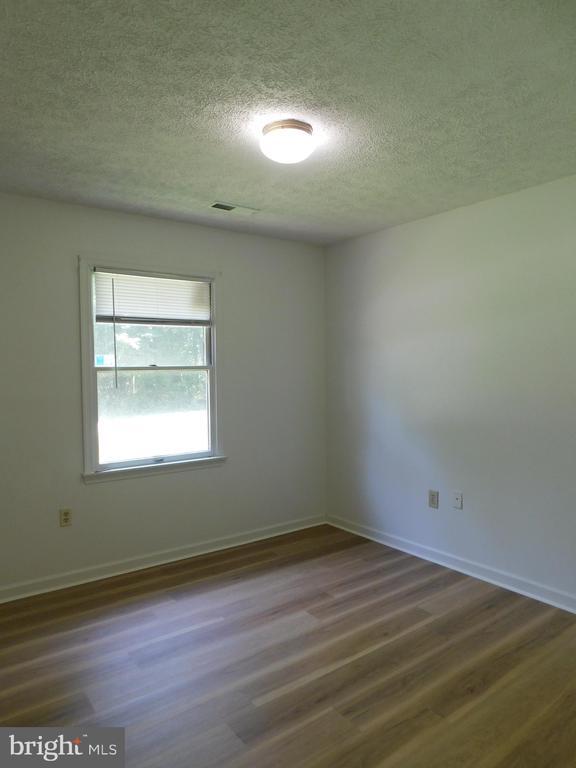 Building Photo - 100 Pinto Trail