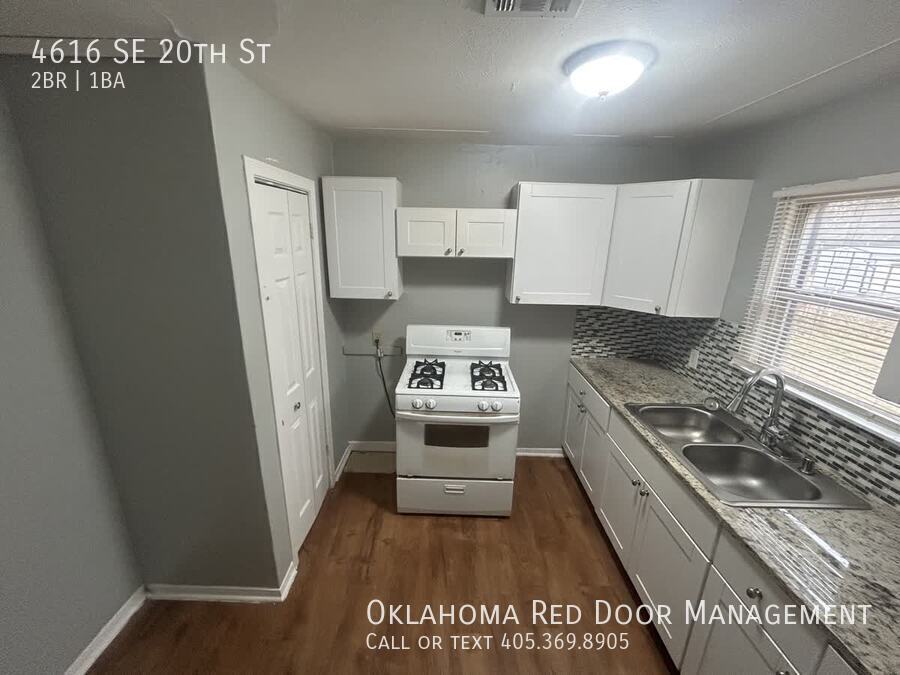 Building Photo - 4616 SE 20th St