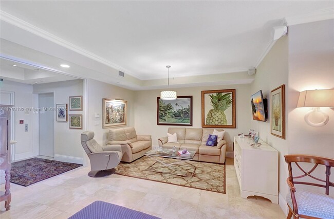 Building Photo - 731 Crandon Blvd