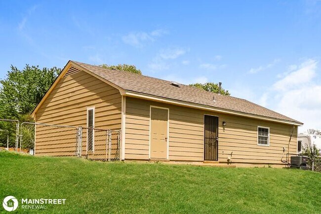 Building Photo - 6631 ELMORE RD, Memphis, TN 38134