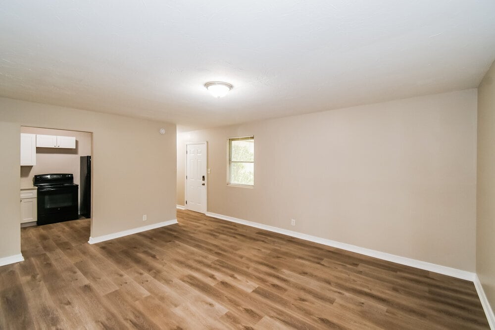 Building Photo - 7258 Greenway Dr