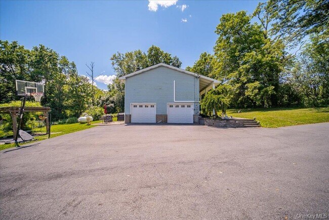 Building Photo - 480 Hulsetown Rd