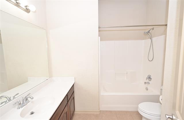 Building Photo - 1500 Dun Horse Dr
