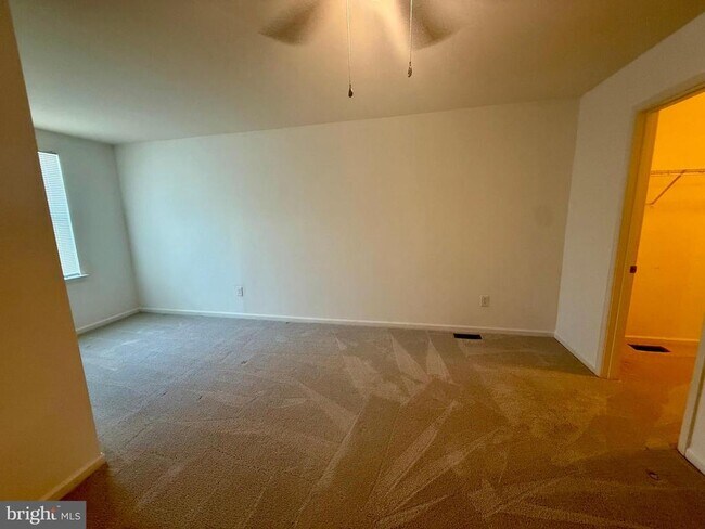 Building Photo - 33339 Lone Cedar Landing