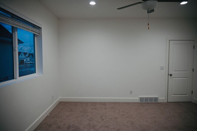 Building Photo - Beautiful South Jordan Home for rent!