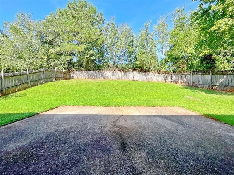 Building Photo - 408 Lee Miller Dr