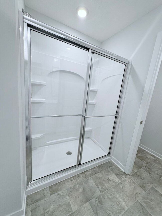 Building Photo - New Build 4-bedroom, 2.5-bath, Pet Friendl...