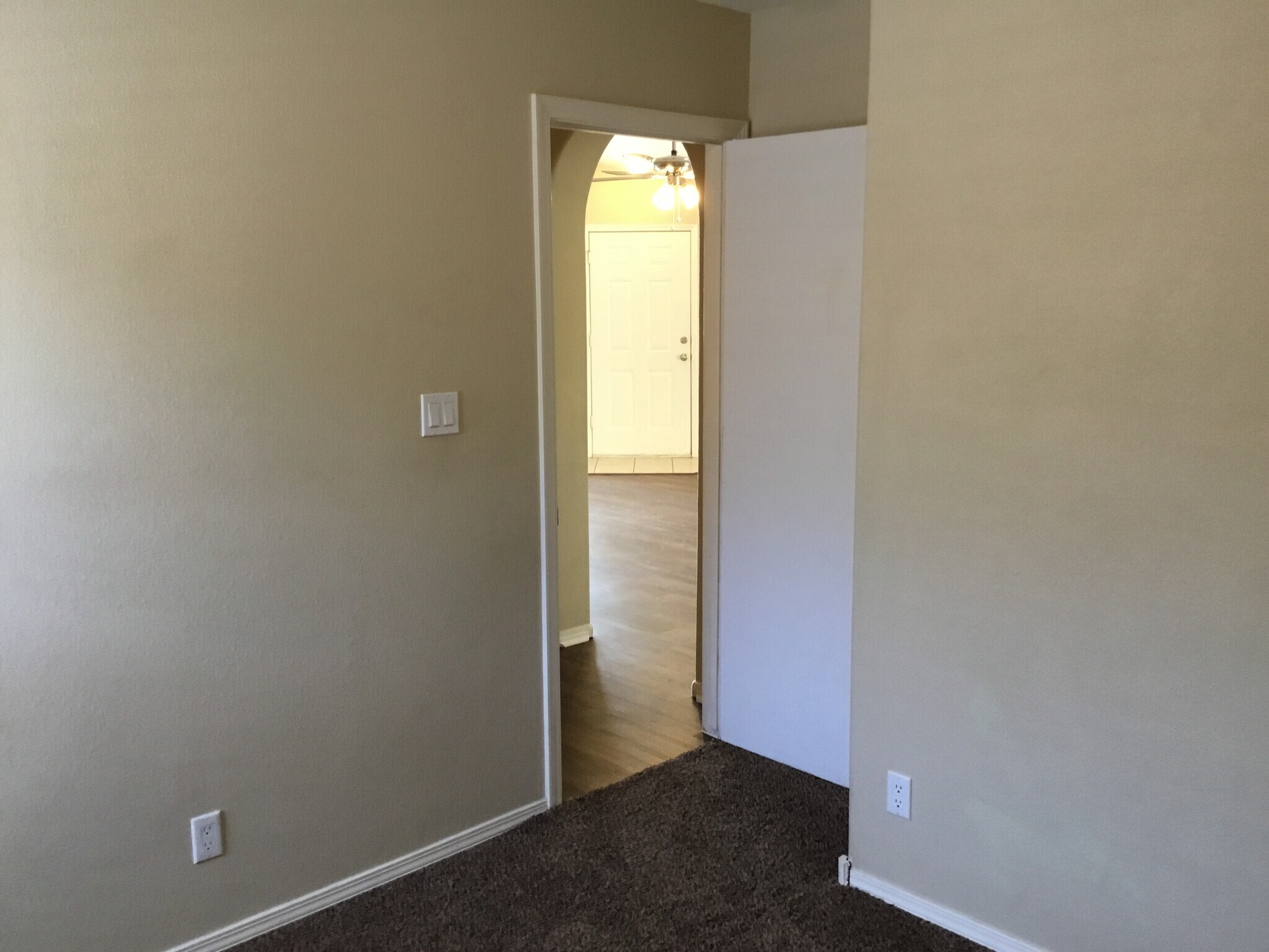 Building Photo - 10215 Calle Chulita NW