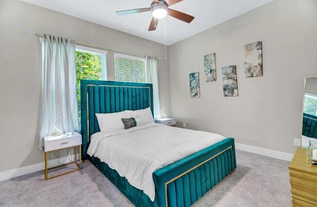 Building Photo - 703 Strawberry Pines Ct