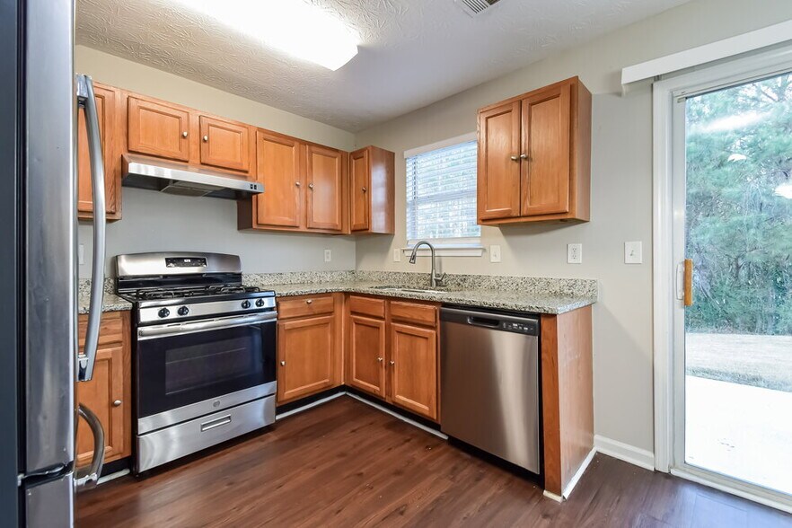 Building Photo - 343 Clearsprings Dr