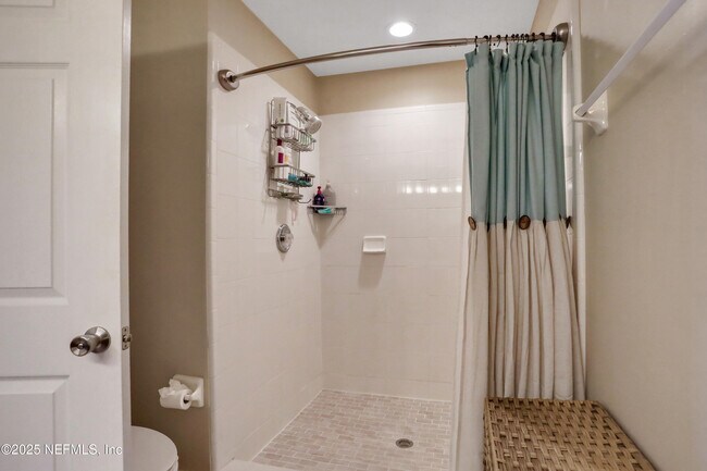 Building Photo - 228 Jardin De Mer Pl