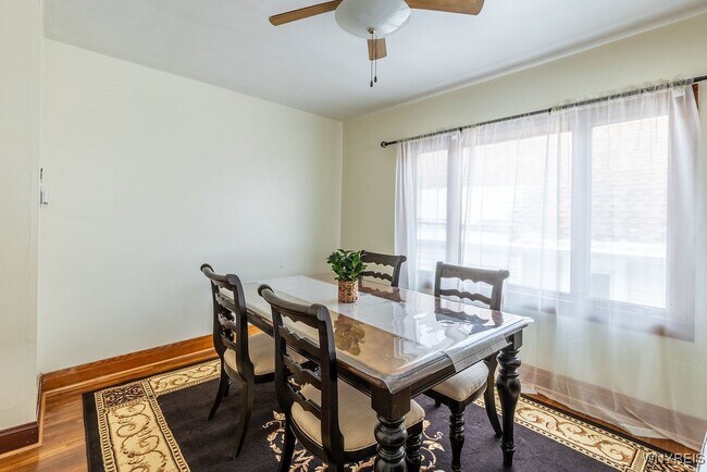 Building Photo - 38 Alexander Ave