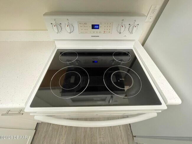 Building Photo - 90 Hickory Hills Cir