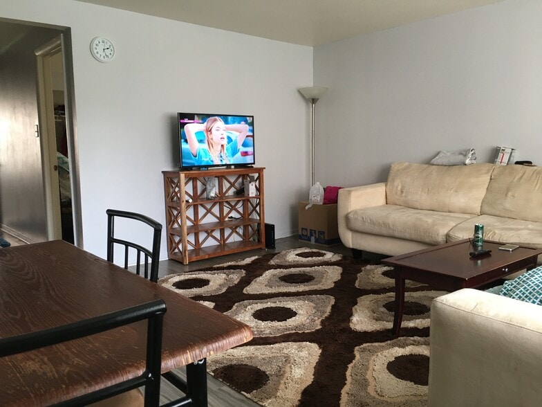 Building Photo - 10380 Michael Todd Terrace