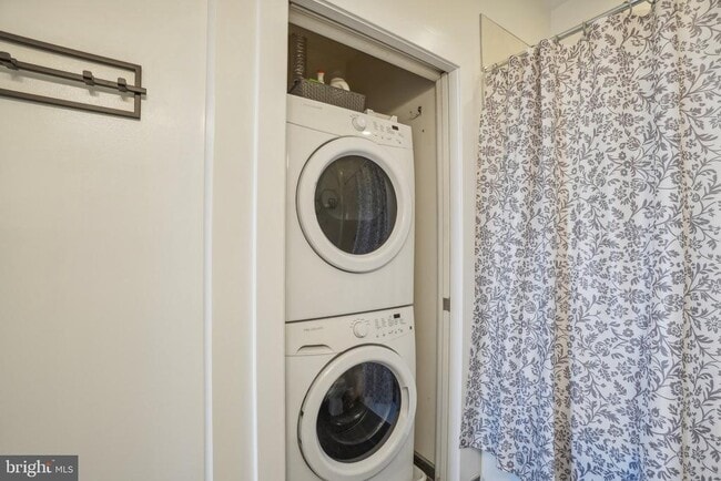 Building Photo - 2920 Georgia Ave NW