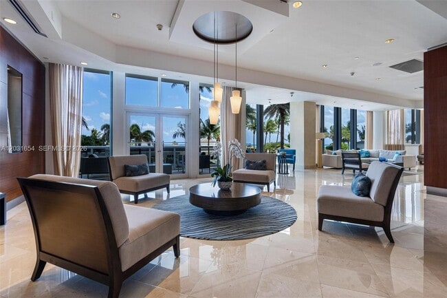 Building Photo - 4779 Collins Ave