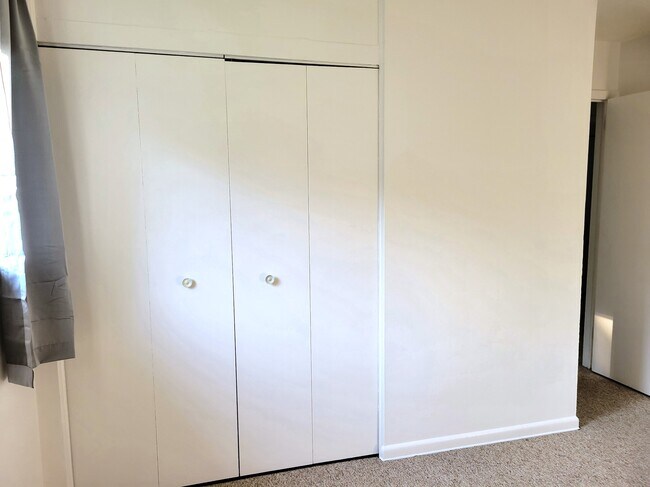 Building Photo - 609 Southland Ave