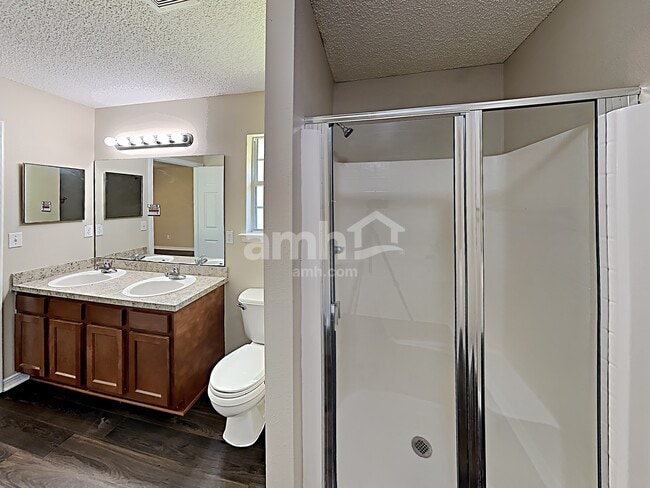 Building Photo - 6253 Ironside Dr N