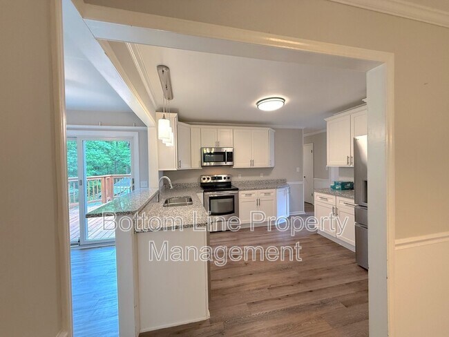 Building Photo - 4050 Leafmore St