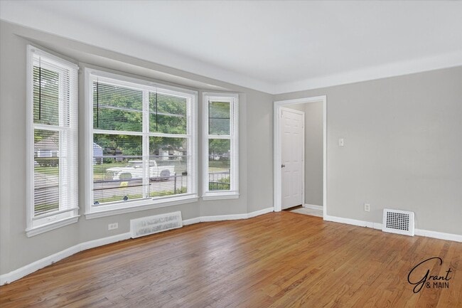 Building Photo - 20410 Five Pts St