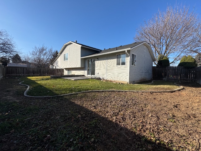 Building Photo - 1286 N Aster Pl