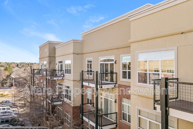 Building Photo - 5401 S Park Terrace Ave