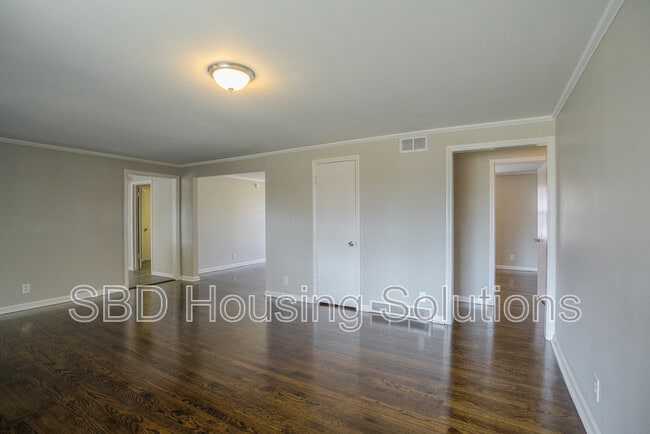 Building Photo - 8008 E 99 Terrace