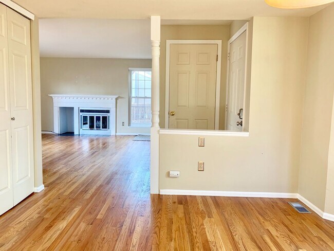 Building Photo - Old Town Louisville Home for Lease near Coal Creek Trails!