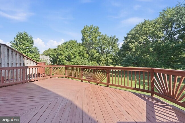 Building Photo - 2504 Smoketree Ln