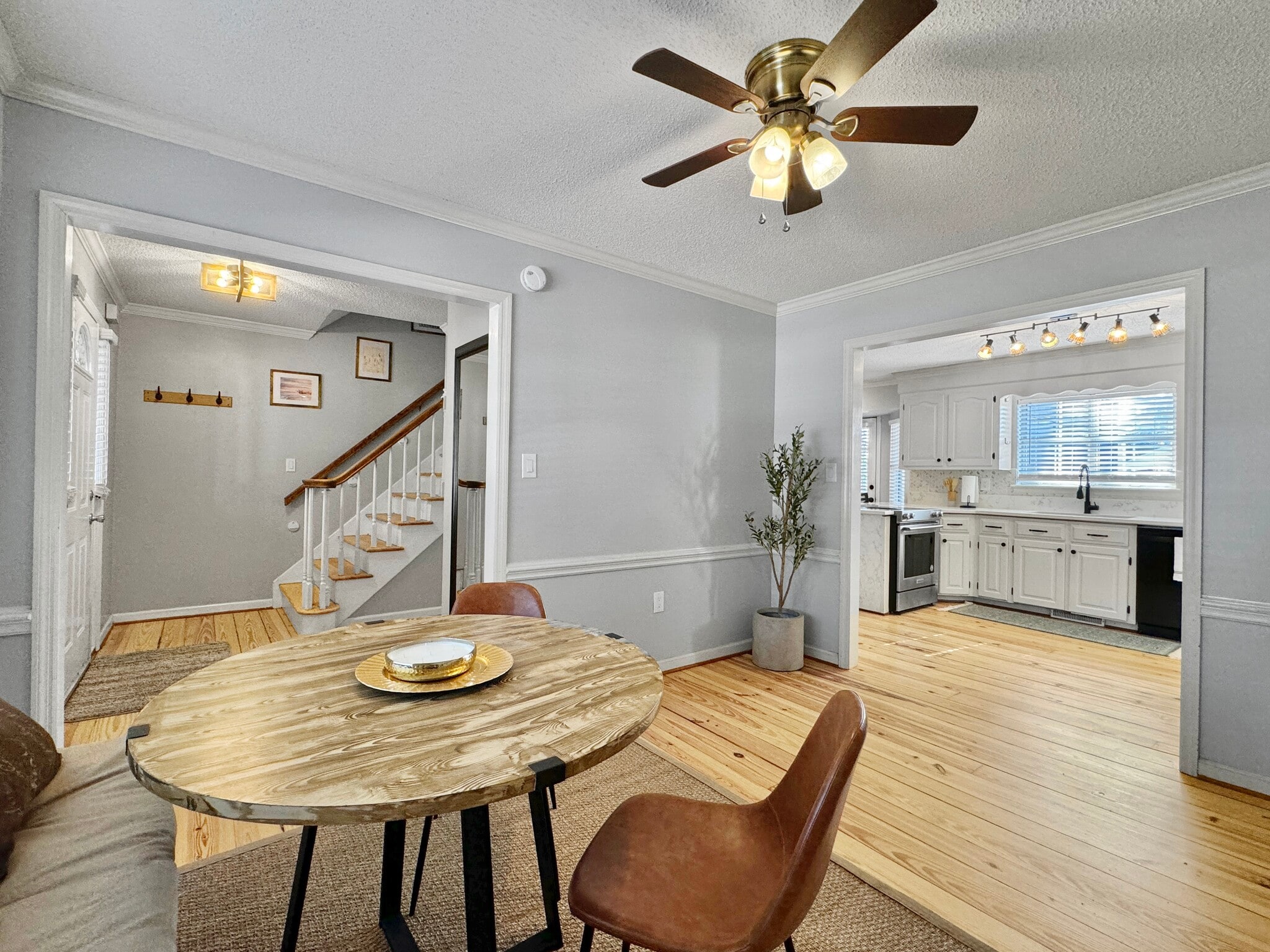 dining room - 7900 Elderberry Cir