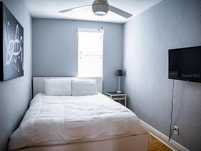 Building Photo - 2908 Sanchez St