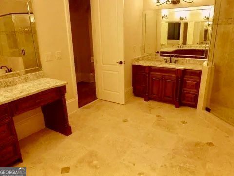 Building Photo - 2295 Valla Parc Ct