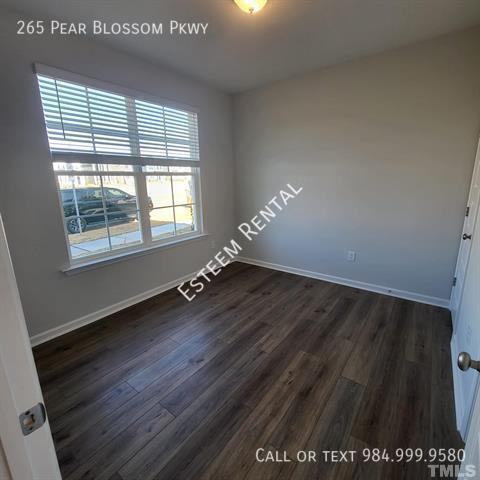 Building Photo - 265 Pear Blossom Pkwy