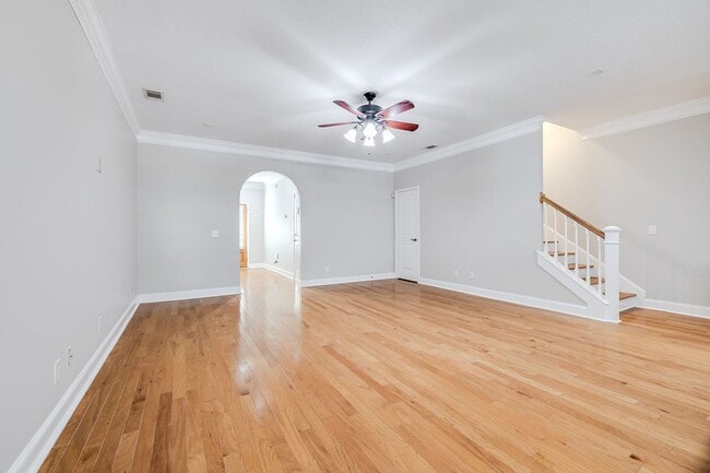 Building Photo - Spacious 4BR Townhome with Elevator in the Heart of Pooler